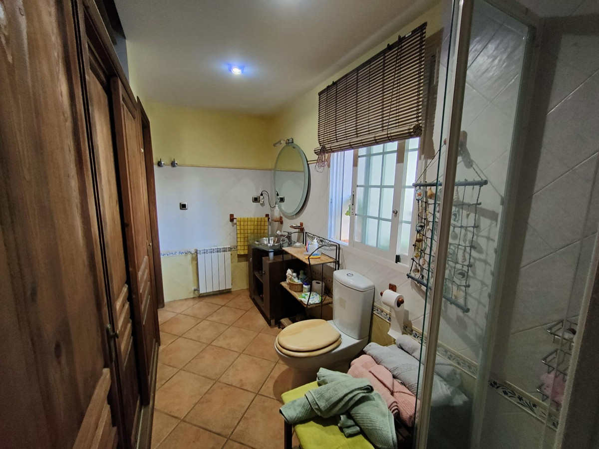 4 Bed Townhouse for sale in La Nucia Costa Blanca, Alicante, Spain