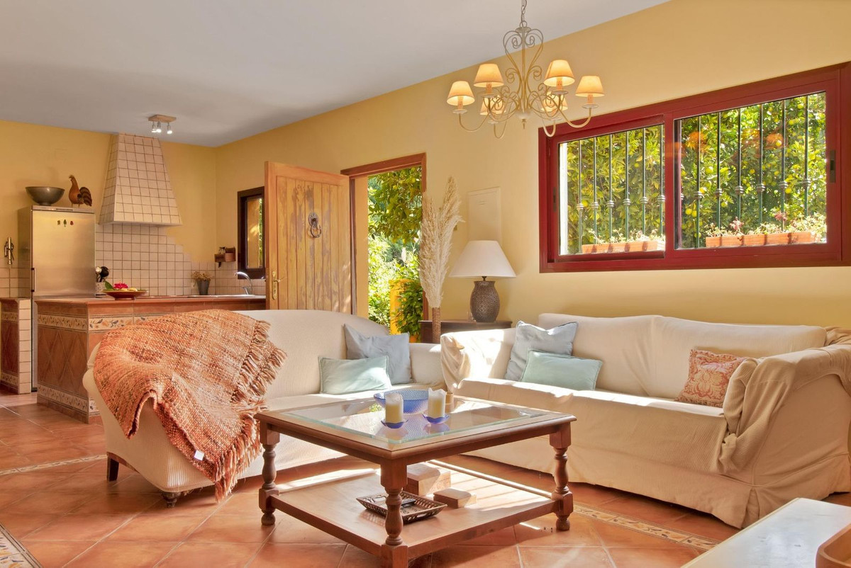 3 Bed Townhouse for sale in Ojén Costa Del Sol, Málaga, Spain