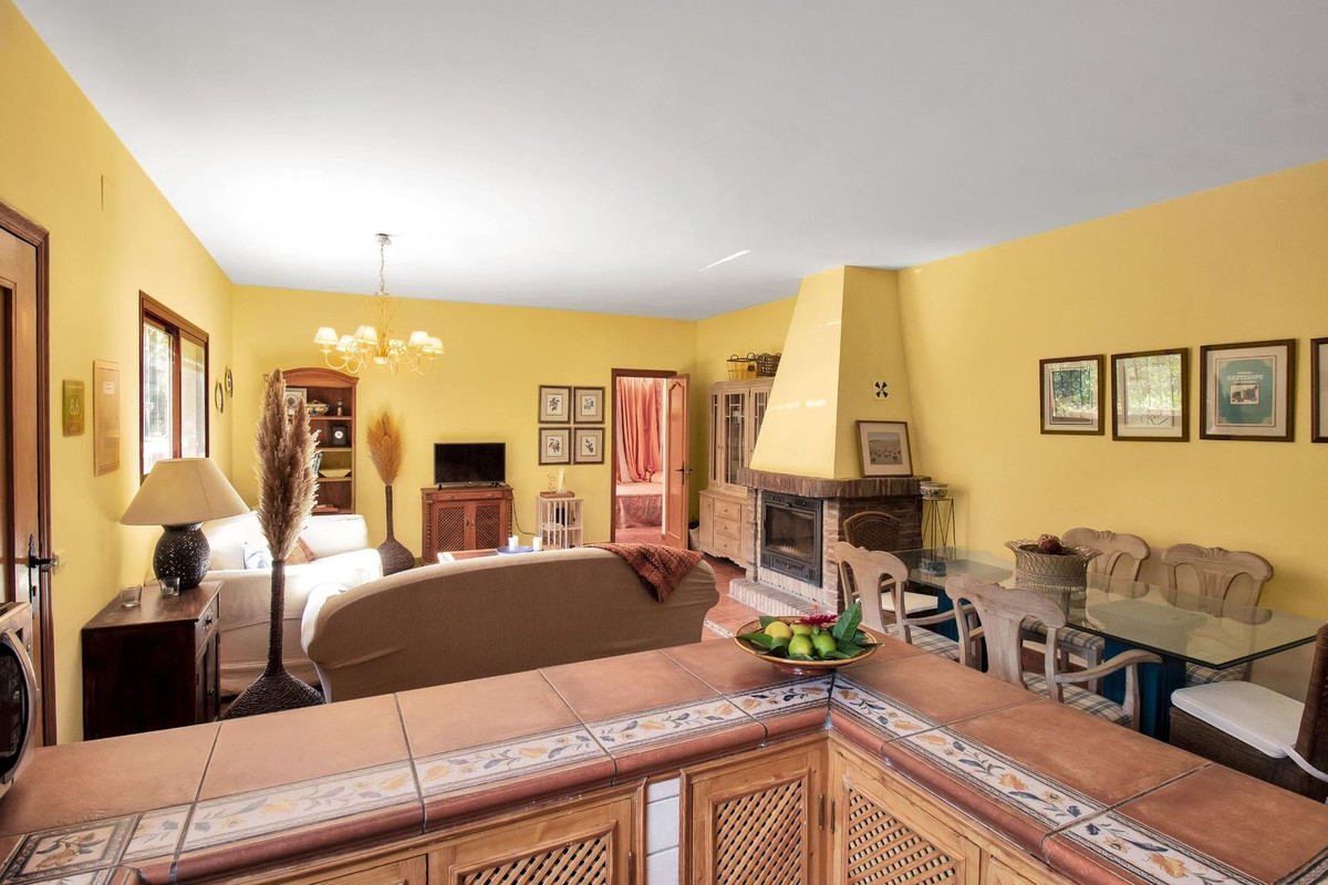 3 Bed Townhouse for sale in Ojén Costa Del Sol, Málaga, Spain