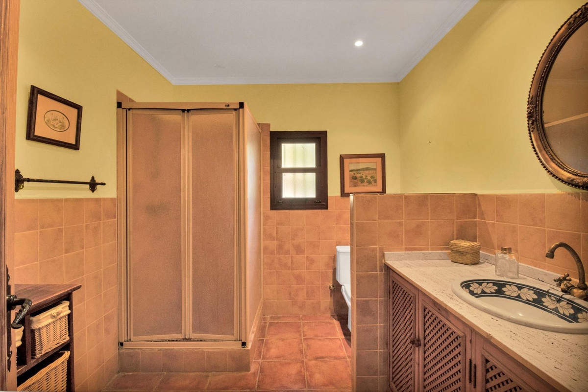 3 Bed Townhouse for sale in Ojén Costa Del Sol, Málaga, Spain