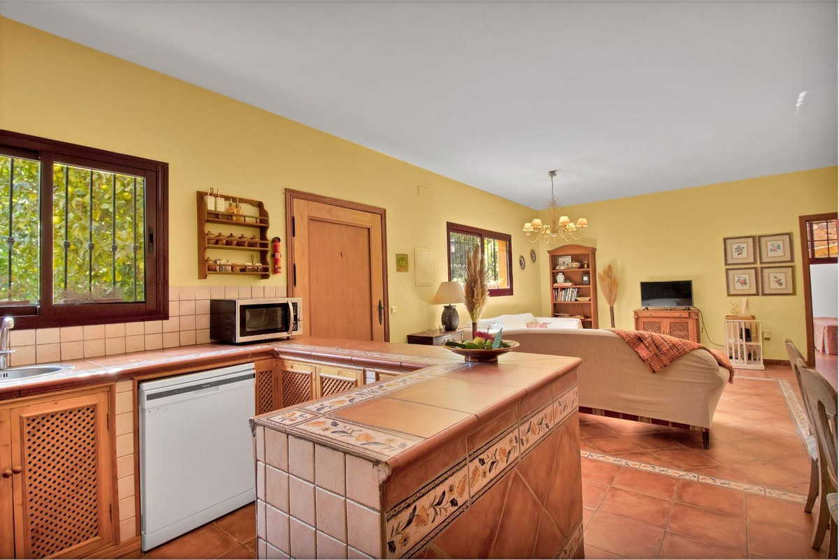 3 Bed Townhouse for sale in Ojén Costa Del Sol, Málaga, Spain