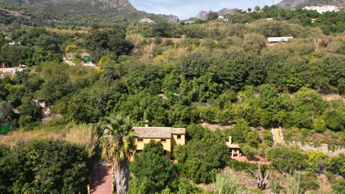 3 Bed Townhouse for sale in Ojén Costa Del Sol, Málaga, Spain