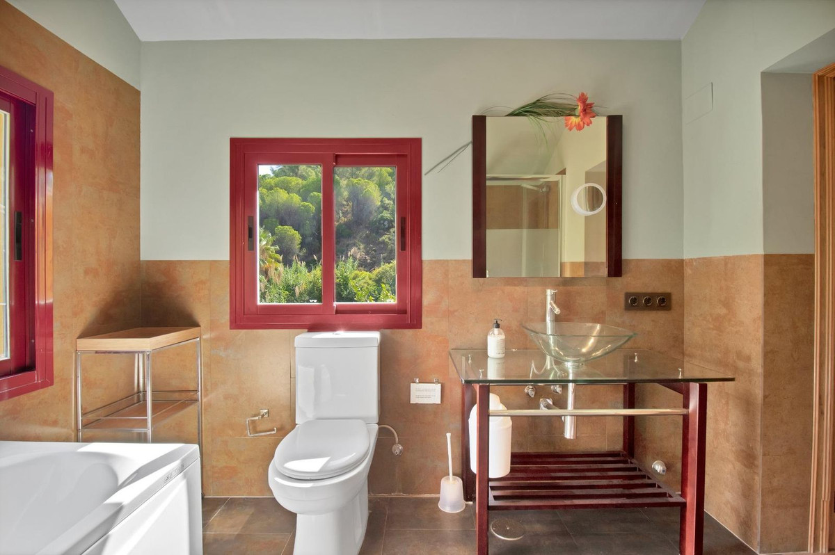 3 Bed Townhouse for sale in Ojén Costa Del Sol, Málaga, Spain