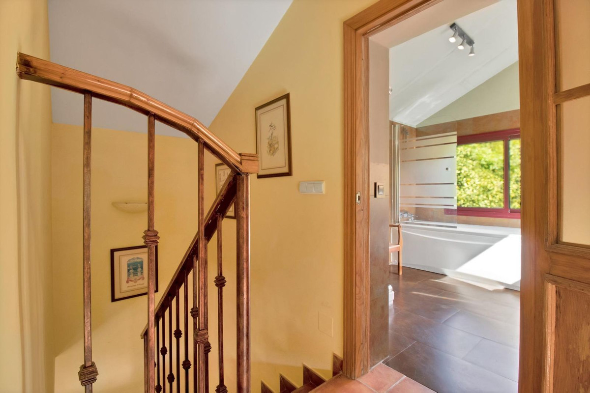 3 Bed Townhouse for sale in Ojén Costa Del Sol, Málaga, Spain