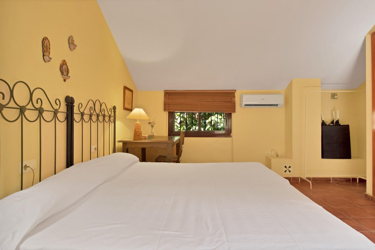 3 Bed Townhouse for sale in Ojén Costa Del Sol, Málaga, Spain