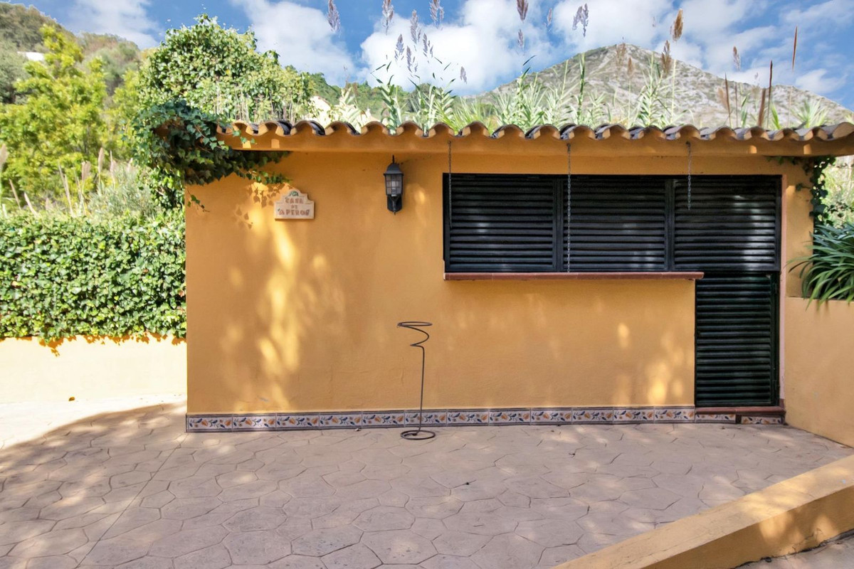 3 Bed Townhouse for sale in Ojén Costa Del Sol, Málaga, Spain