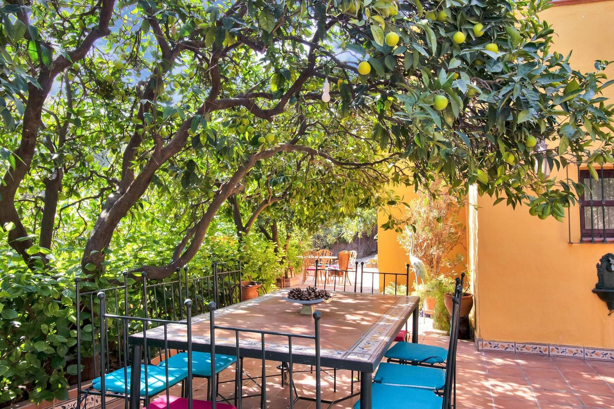 3 Bed Townhouse for sale in Ojén Costa Del Sol, Málaga, Spain