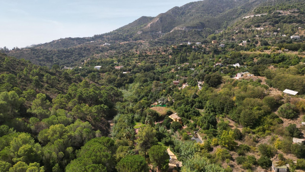 3 Bed Townhouse for sale in Ojén Costa Del Sol, Málaga, Spain
