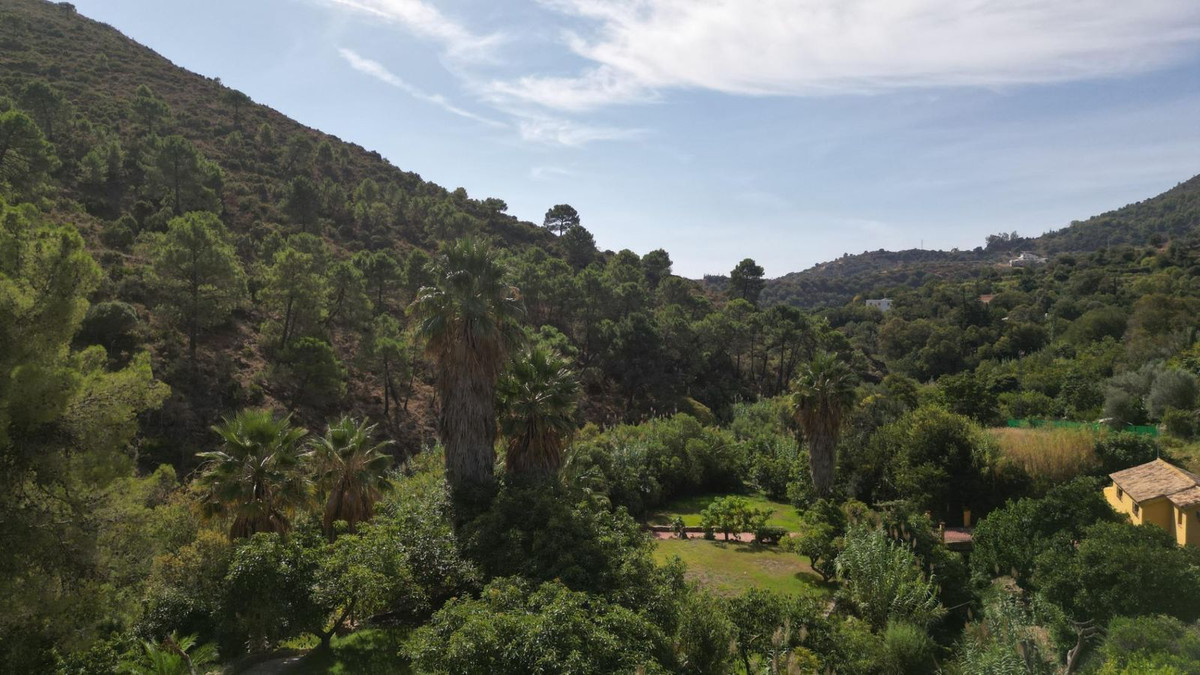 3 Bed Townhouse for sale in Ojén Costa Del Sol, Málaga, Spain