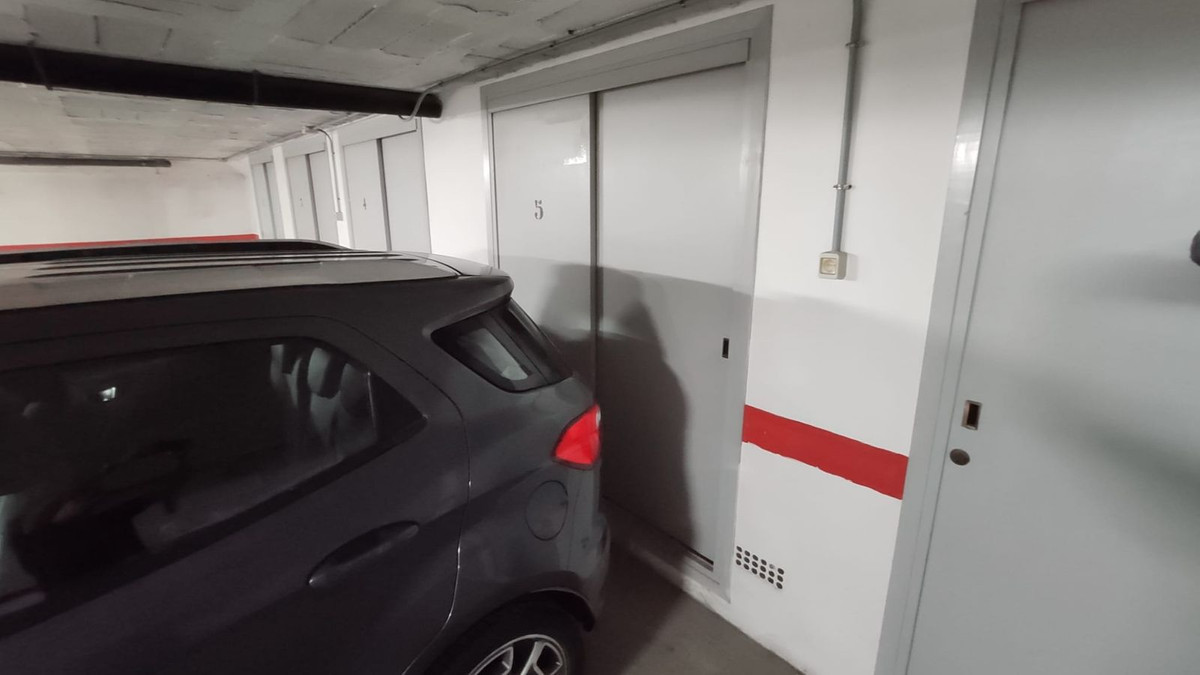 Se vende Garaje  en Costa Del Sol, Málaga, España