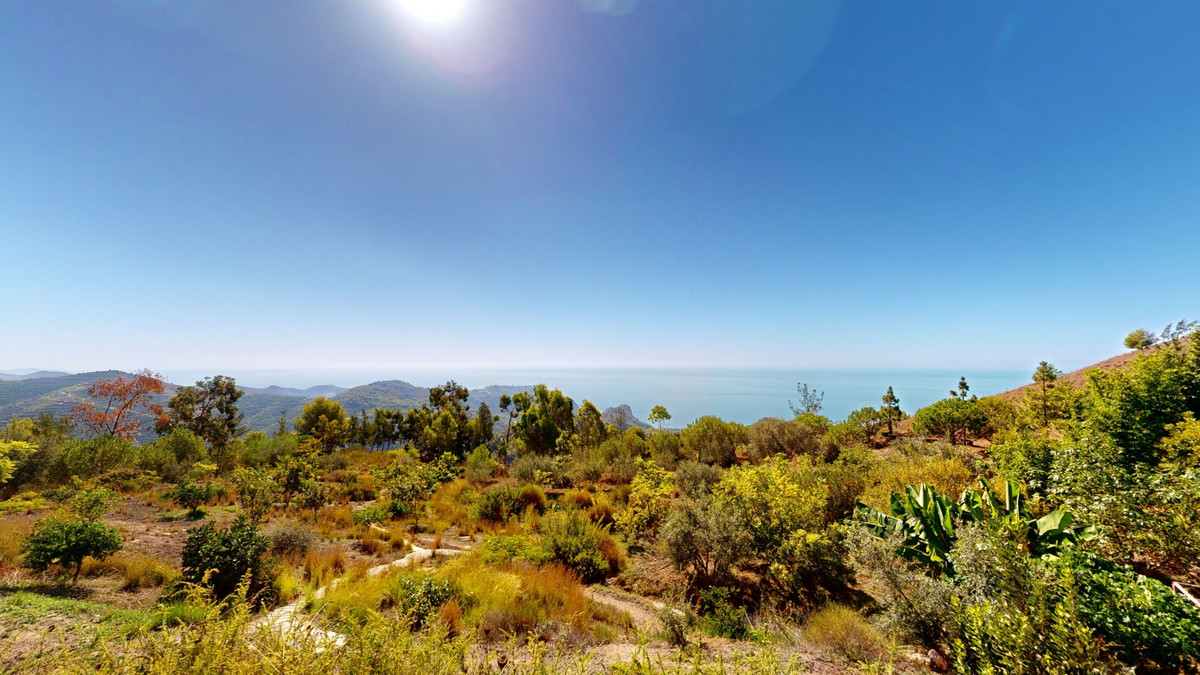 4 Bed Townhouse for sale in Nerja Costa Del Sol East, Málaga, Spain