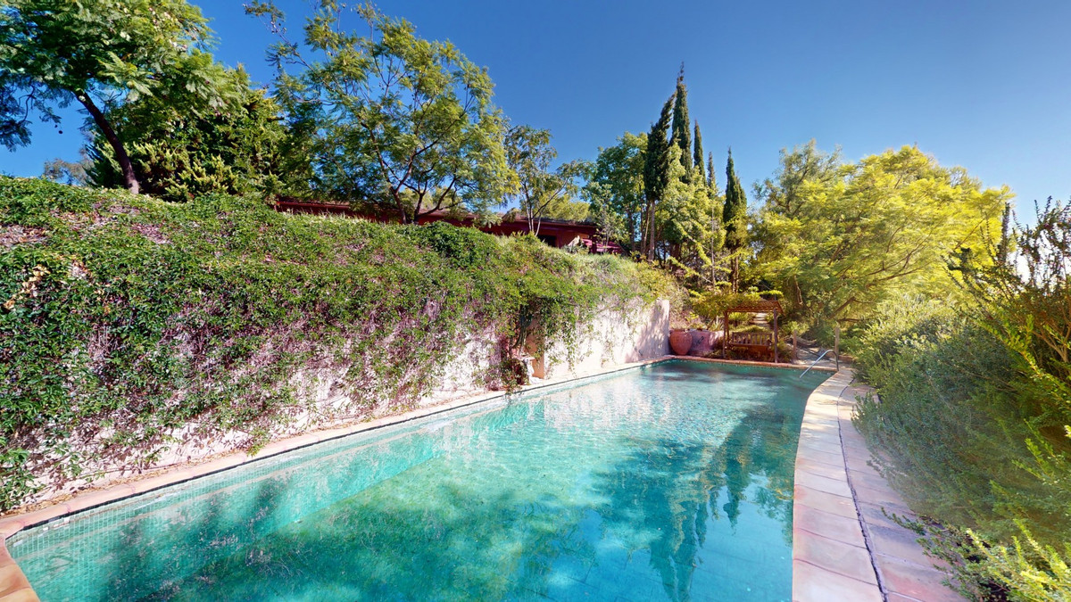 4 Bed Townhouse for sale in Nerja Costa Del Sol East, Málaga, Spain