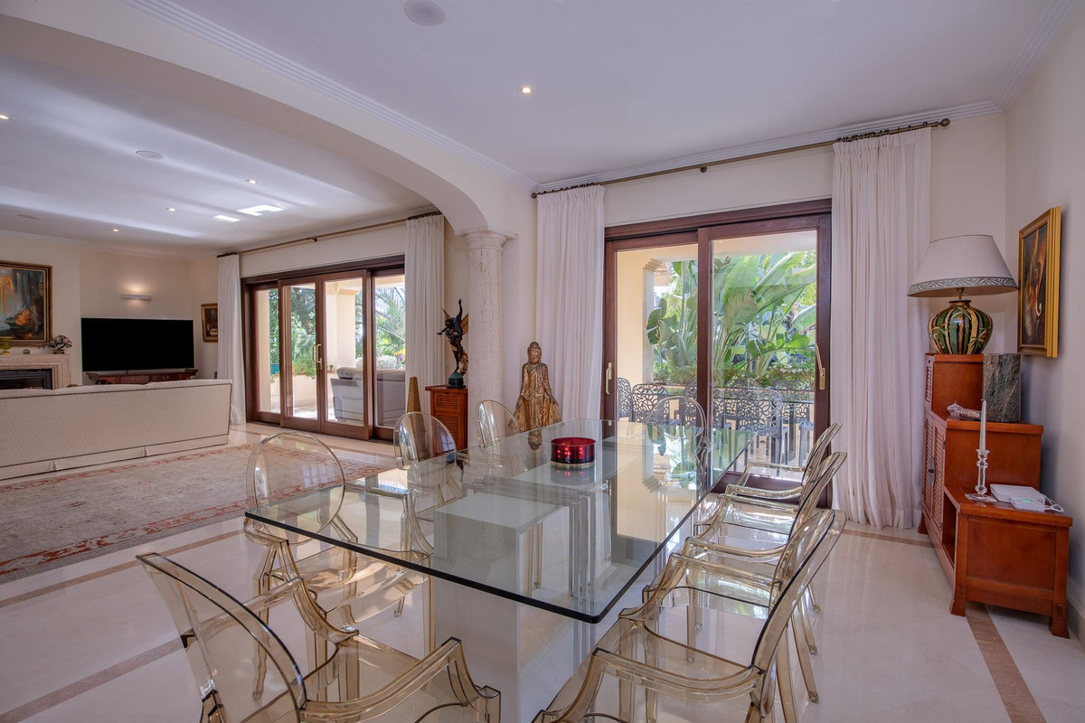 6 Bed Townhouse for sale in Los Arqueros Costa Del Sol, Málaga, Spain