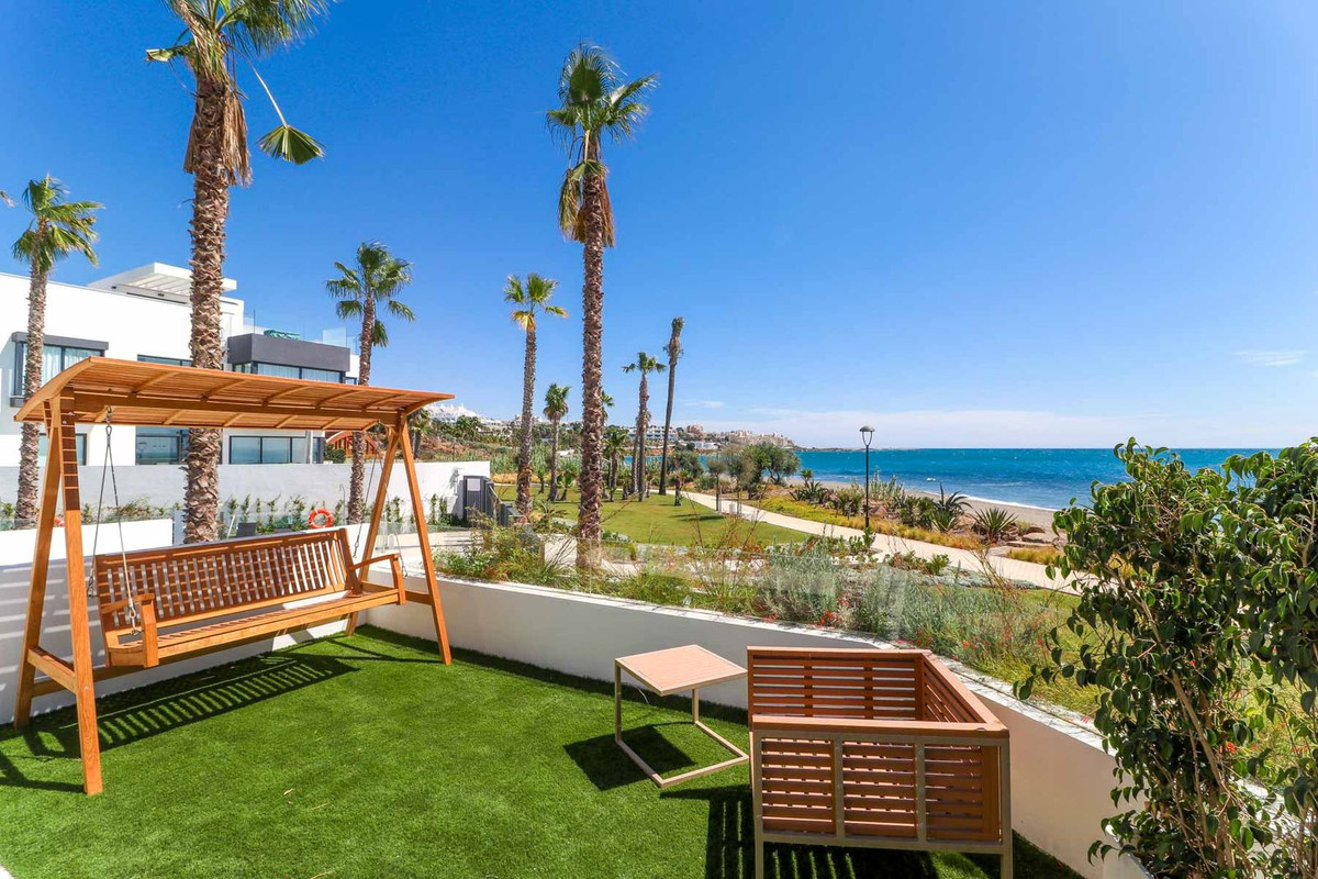 3 Bed Townhouse for sale in Estepona Costa Del Sol, Málaga, Spain