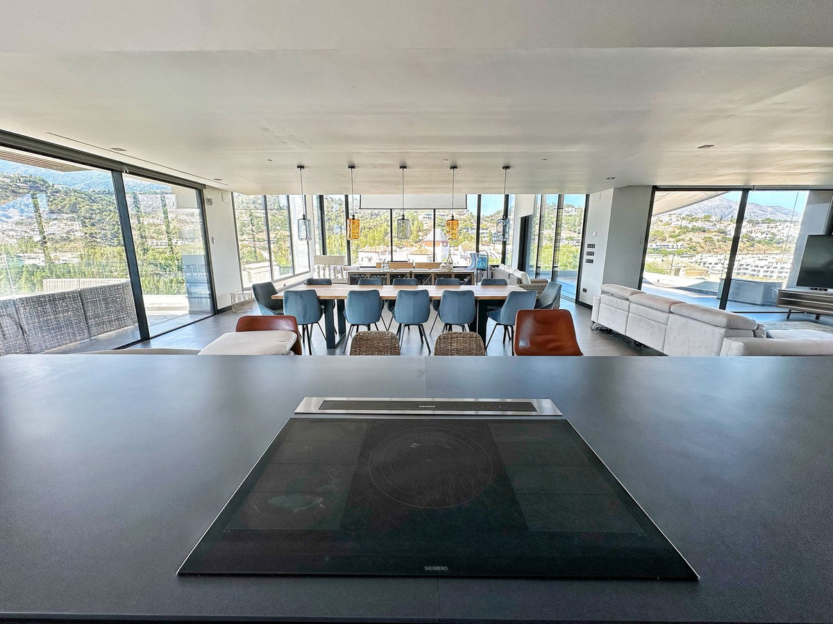 Se vende Villa - Chalet de 7 dormitorios en Costa Del Sol, Málaga, España