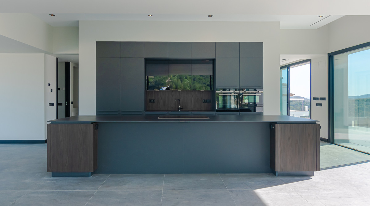 Se vende Villa - Chalet de 7 dormitorios en Costa Del Sol, Málaga, España