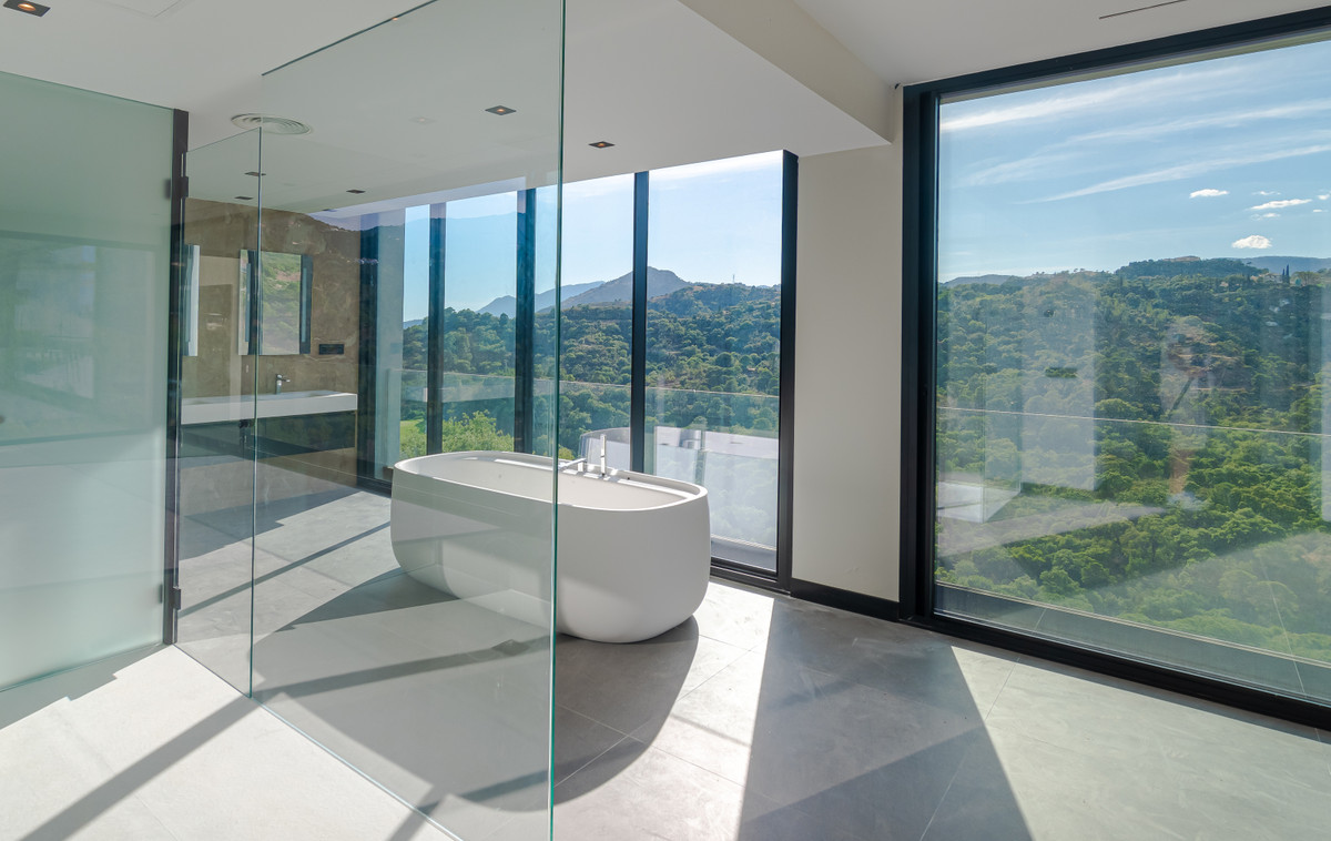 Se vende Villa - Chalet de 7 dormitorios en Costa Del Sol, Málaga, España