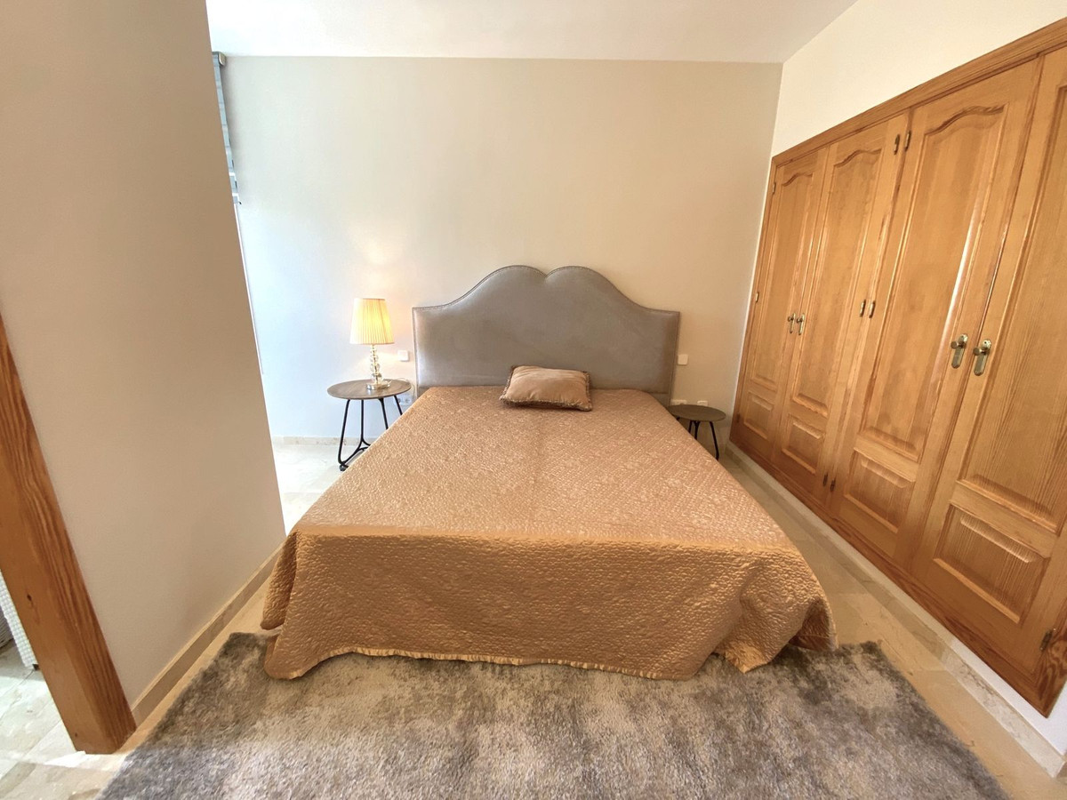 2 Bed Apartment for sale in Aloha Costa Del Sol, Málaga, Spain