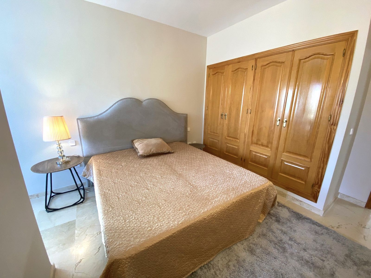 2 Bed Apartment for sale in Aloha Costa Del Sol, Málaga, Spain
