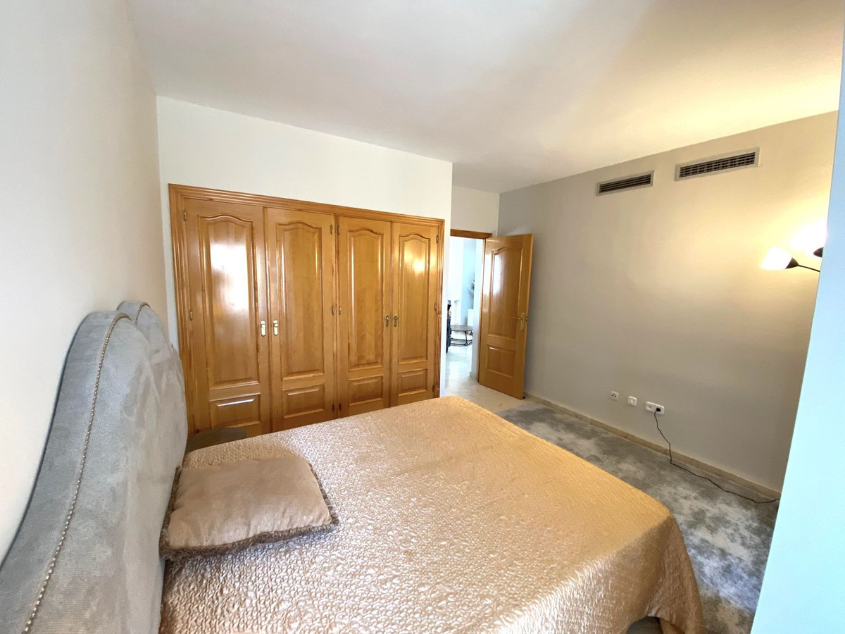 2 Bed Apartment for sale in Aloha Costa Del Sol, Málaga, Spain
