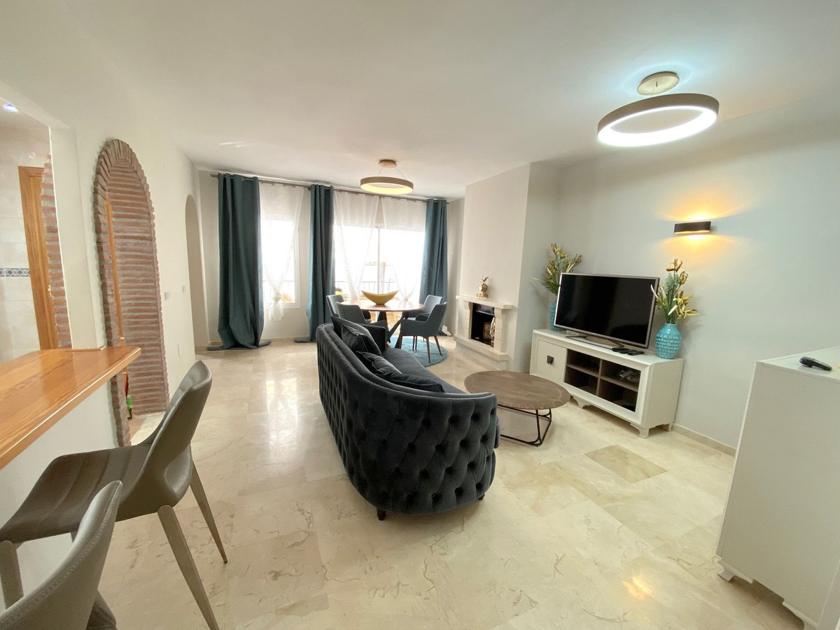 2 Bed Apartment for sale in Aloha Costa Del Sol, Málaga, Spain