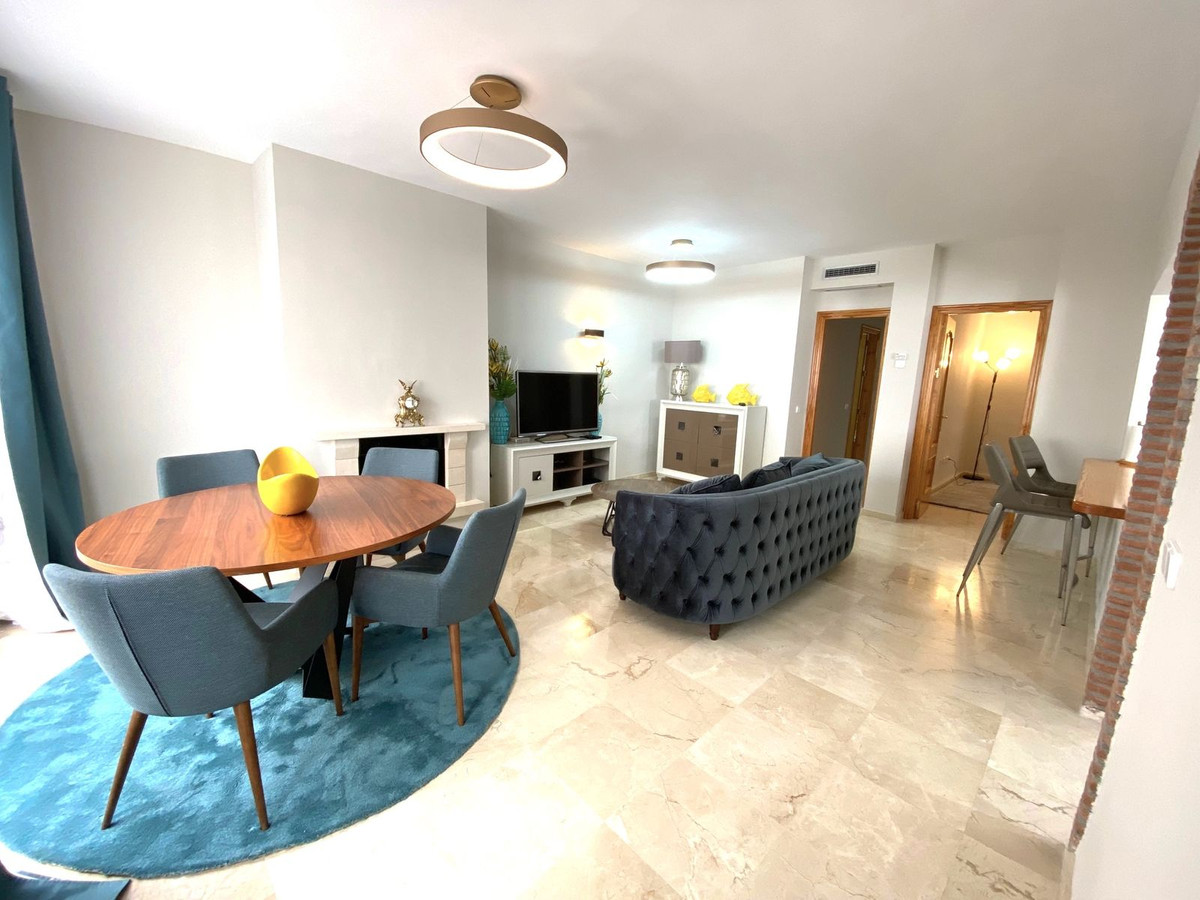 2 Bed Apartment for sale in Aloha Costa Del Sol, Málaga, Spain