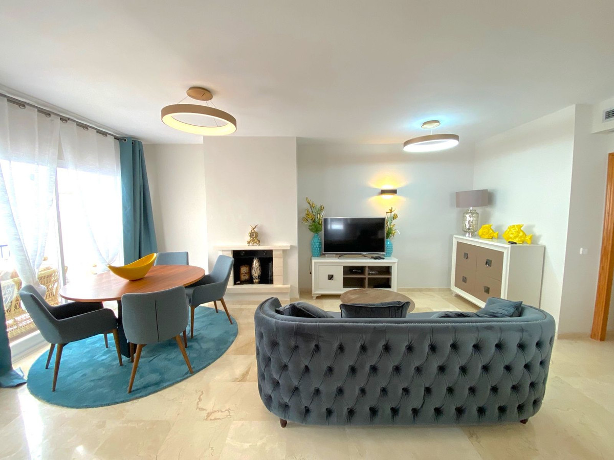 2 Bed Apartment for sale in Aloha Costa Del Sol, Málaga, Spain