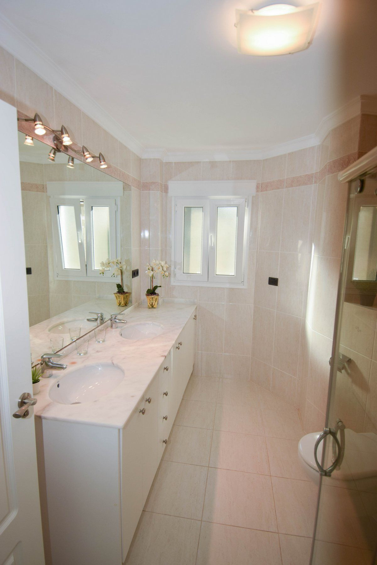 Se vende Apartamento Planta Media de 2 dormitorios en Costa Blanca, Alicante, España