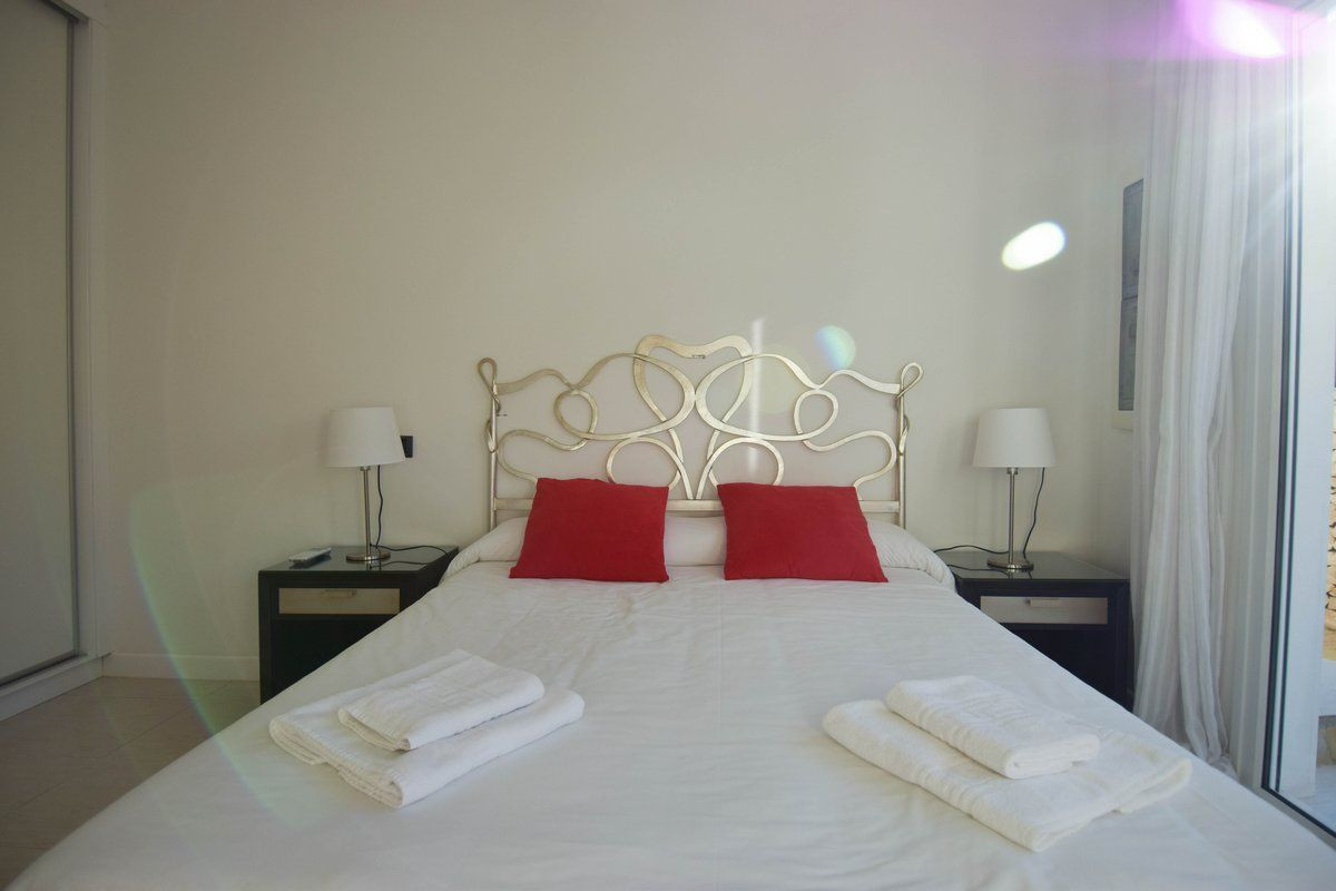 Se vende Apartamento Planta Media de 2 dormitorios en Costa Blanca, Alicante, España