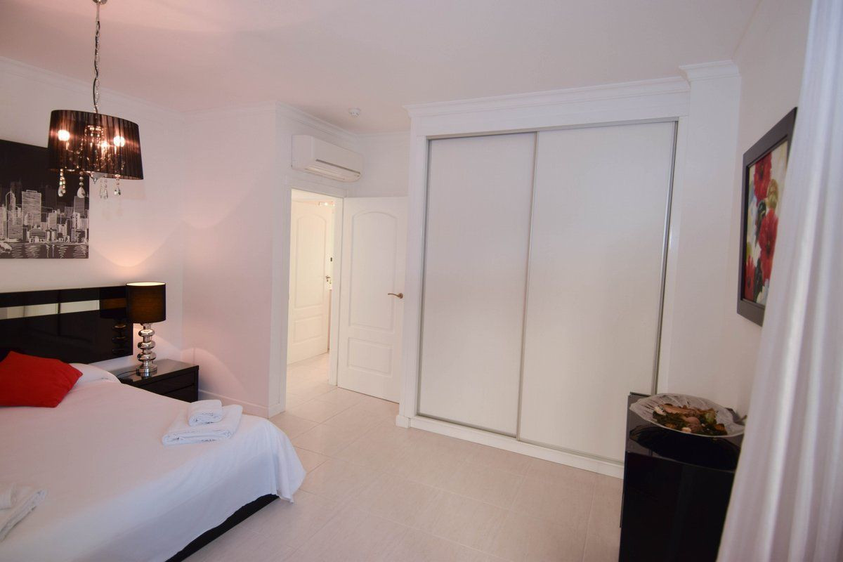 Se vende Apartamento Planta Media de 2 dormitorios en Costa Blanca, Alicante, España