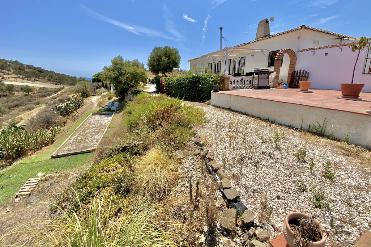 4 Bed Townhouse for sale in La Cala De Mijas Costa Del Sol, Málaga, Spain