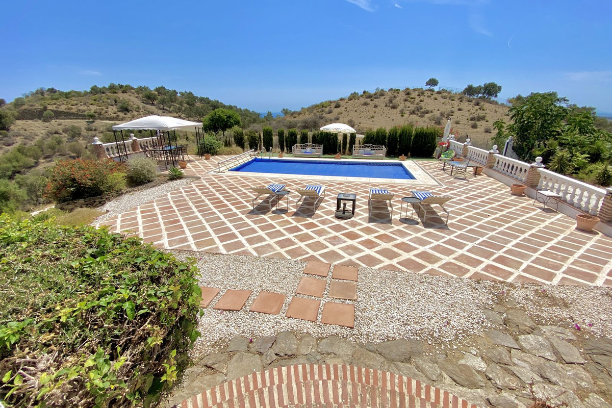 4 Bed Townhouse for sale in La Cala De Mijas Costa Del Sol, Málaga, Spain