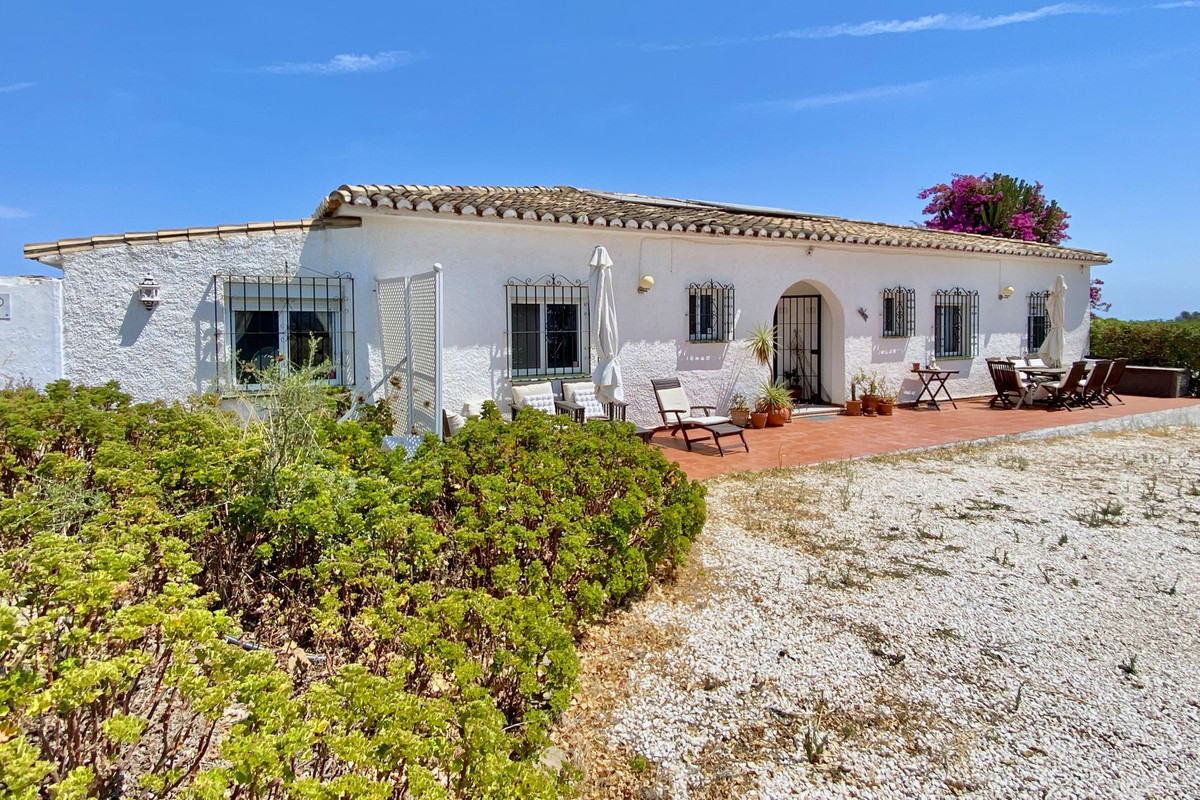 4 Bed Townhouse for sale in La Cala De Mijas Costa Del Sol, Málaga, Spain