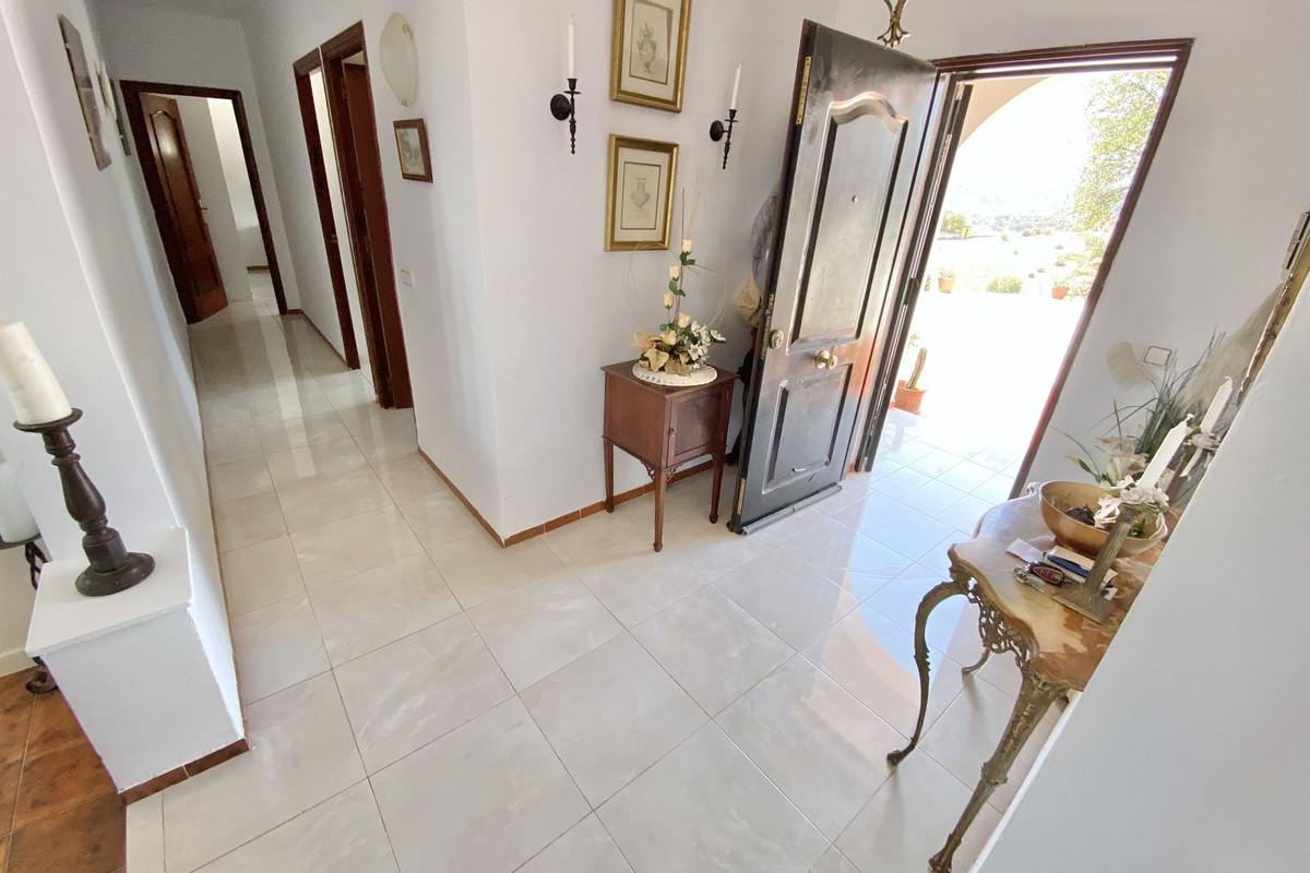 4 Bed Townhouse for sale in La Cala De Mijas Costa Del Sol, Málaga, Spain