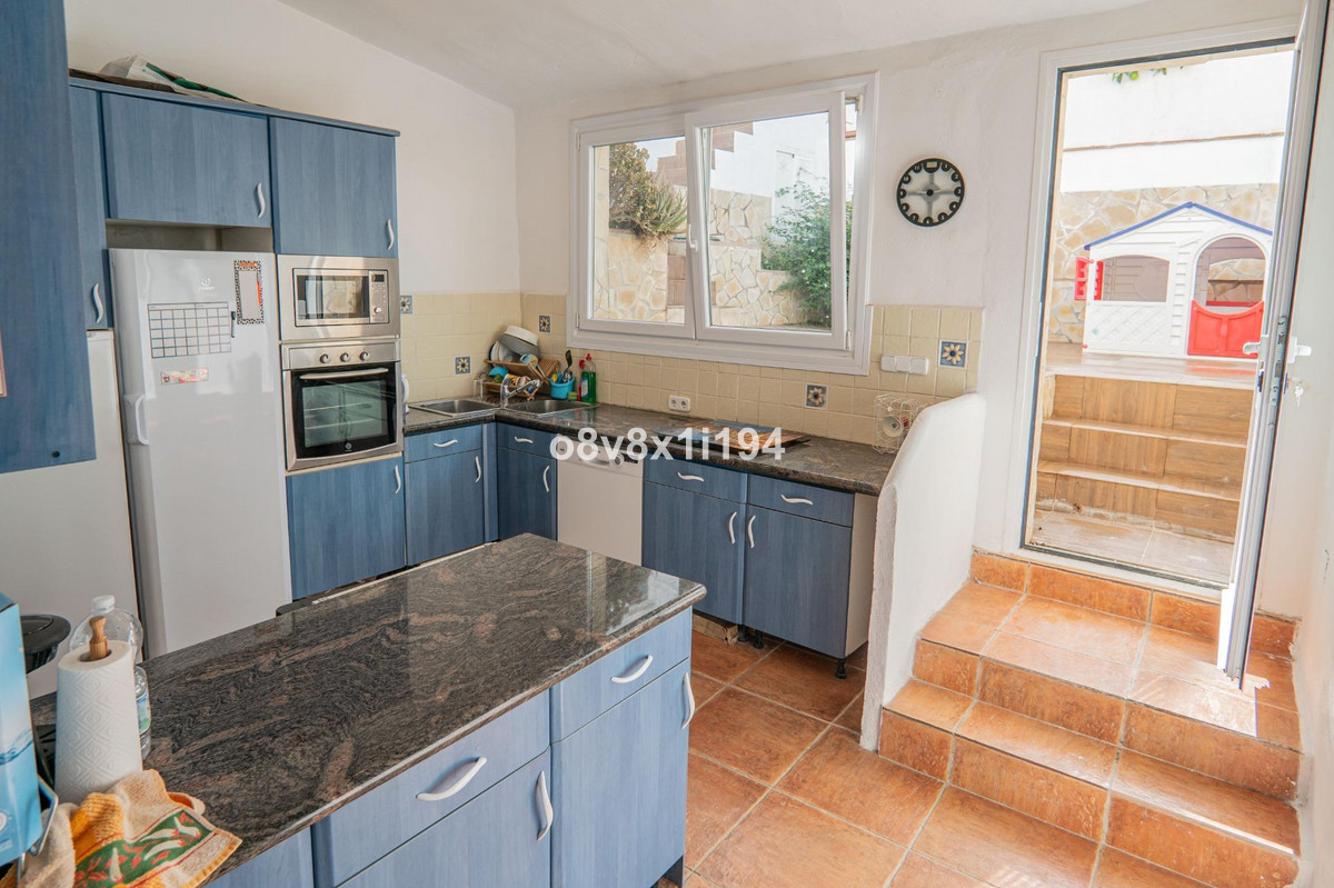 Se vende Villa - Chalet de 4 dormitorios en Costa Del Sol, Málaga, España