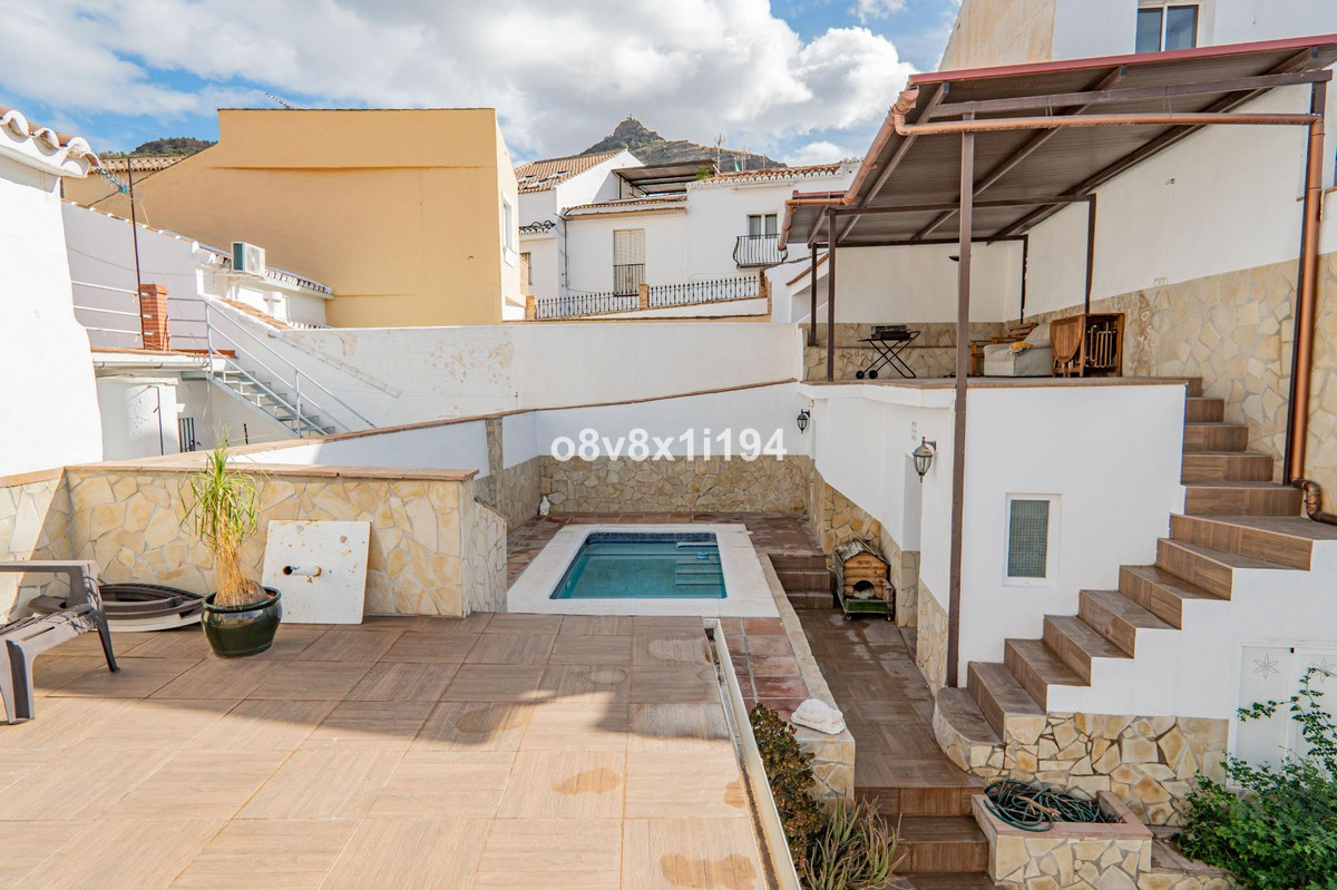Se vende Villa - Chalet de 4 dormitorios en Costa Del Sol, Málaga, España