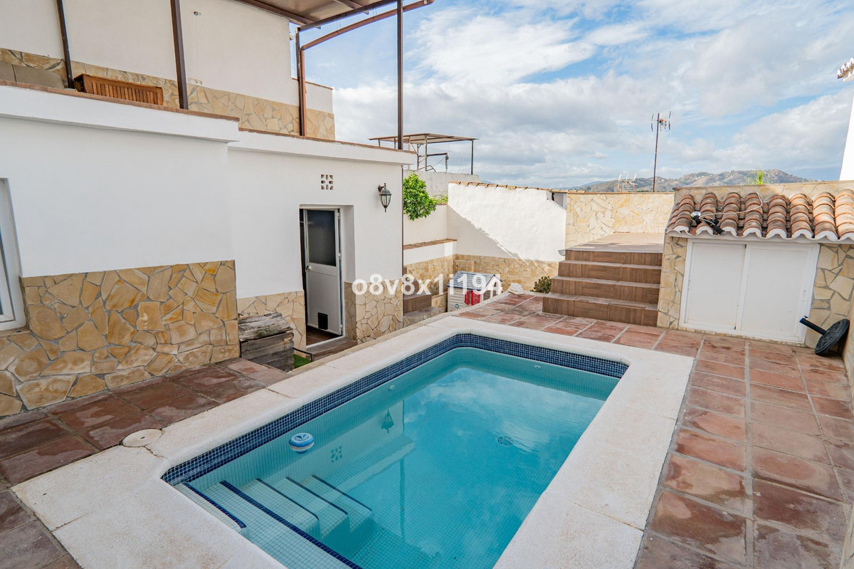 Se vende Villa - Chalet de 4 dormitorios en Costa Del Sol, Málaga, España