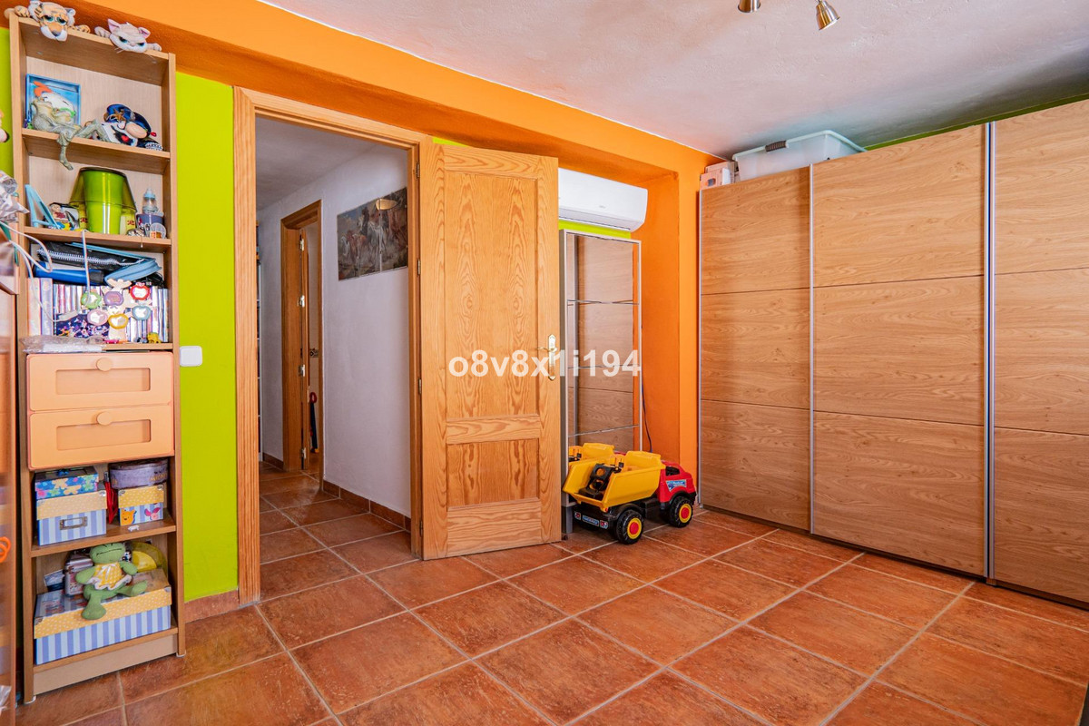 Se vende Villa - Chalet de 4 dormitorios en Costa Del Sol, Málaga, España