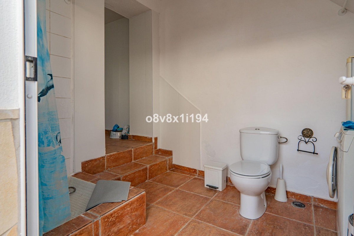 Se vende Villa - Chalet de 4 dormitorios en Costa Del Sol, Málaga, España