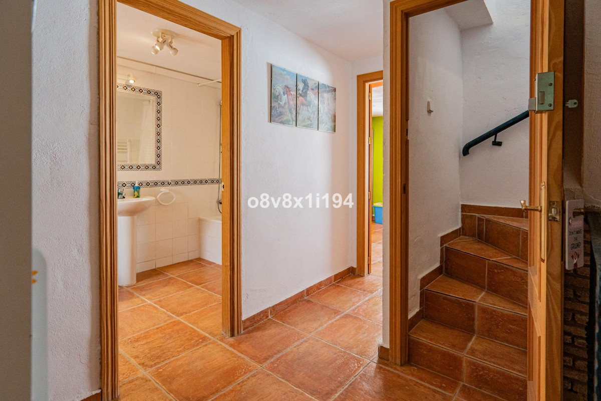 Se vende Villa - Chalet de 4 dormitorios en Costa Del Sol, Málaga, España
