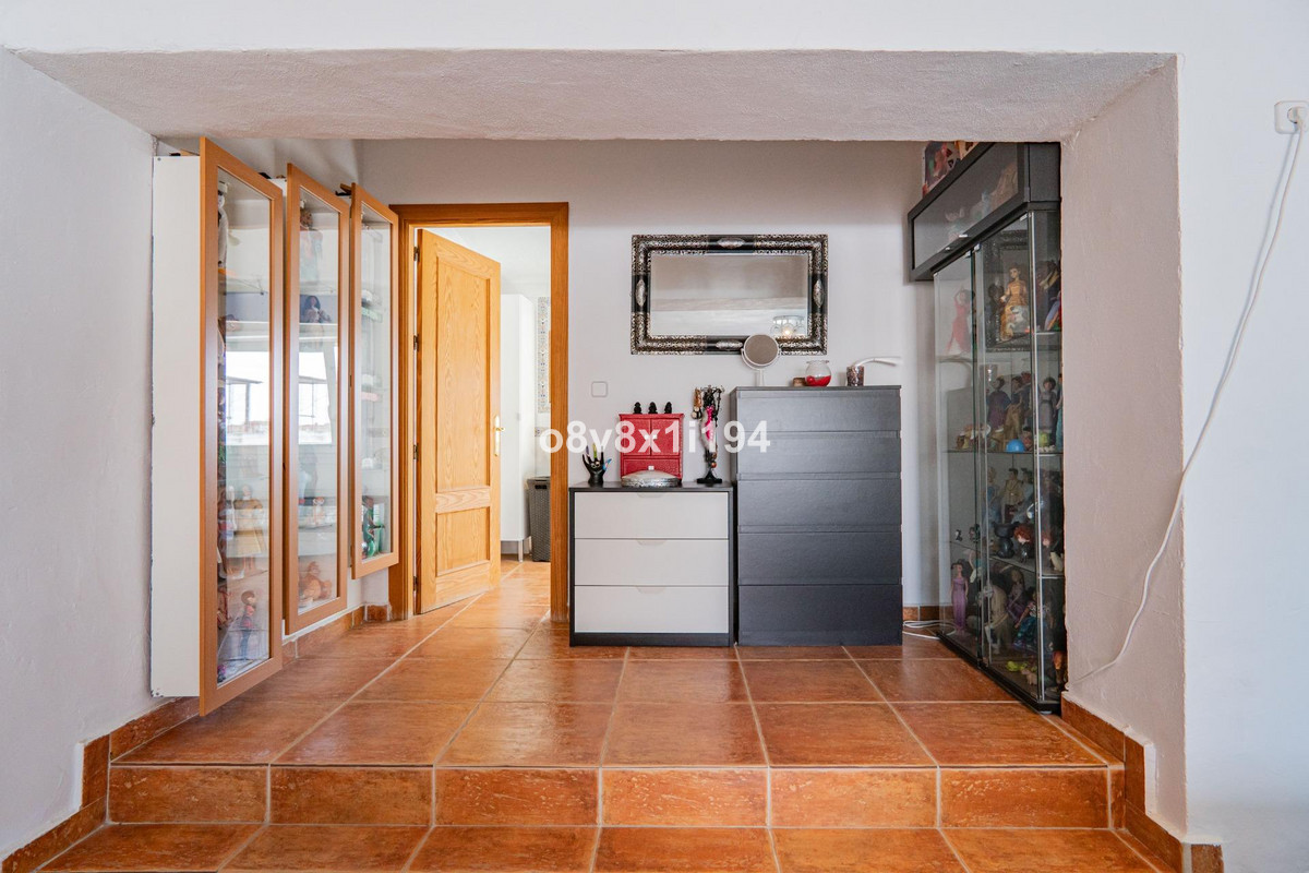 Se vende Villa - Chalet de 4 dormitorios en Costa Del Sol, Málaga, España