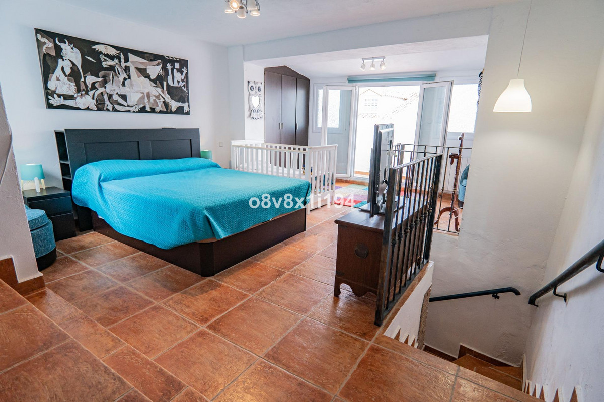 Se vende Villa - Chalet de 4 dormitorios en Costa Del Sol, Málaga, España