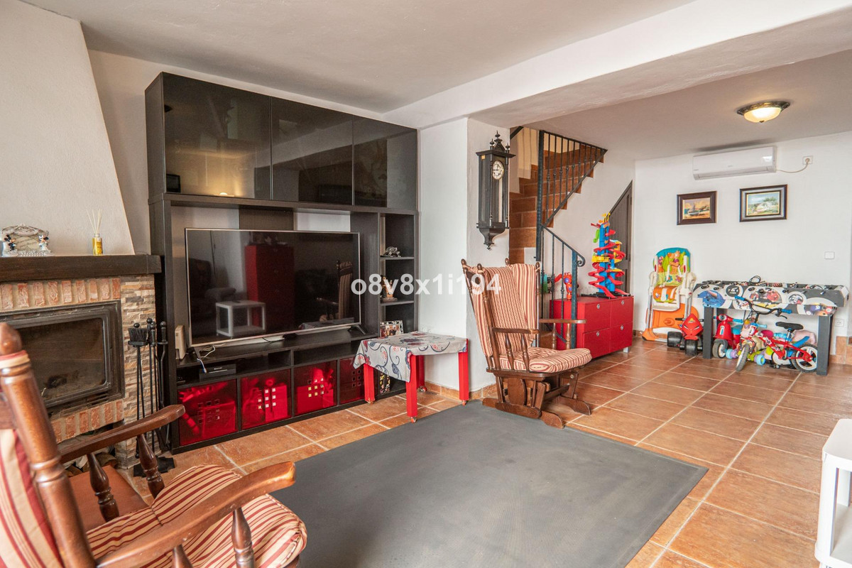 Se vende Villa - Chalet de 4 dormitorios en Costa Del Sol, Málaga, España