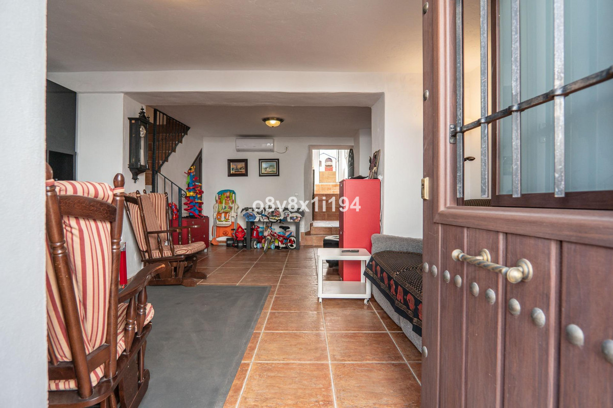 Se vende Villa - Chalet de 4 dormitorios en Costa Del Sol, Málaga, España
