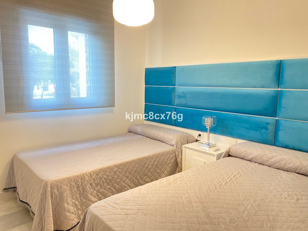 3 Bed Apartment for sale in Calahonda Costa Del Sol, Málaga, Spain