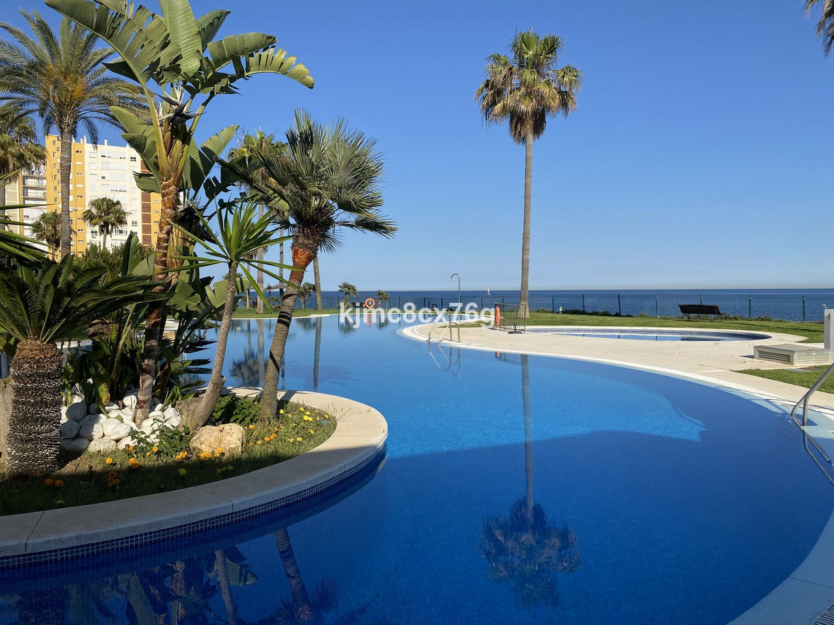 3 Bed Apartment for sale in Calahonda Costa Del Sol, Málaga, Spain