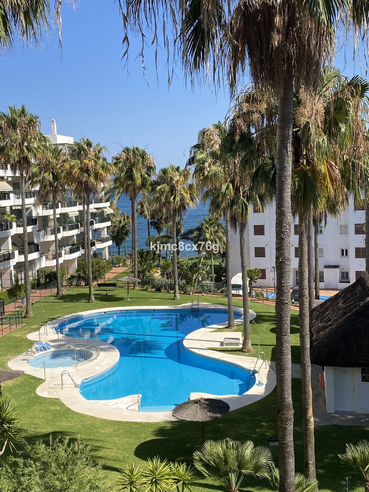 3 Bed Apartment for sale in Calahonda Costa Del Sol, Málaga, Spain