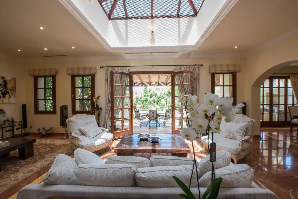 Se vende Villa - Chalet de 8 dormitorios en Costa Del Sol, Málaga, España