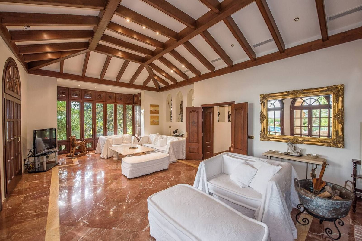 Se vende Villa - Chalet de 8 dormitorios en Costa Del Sol, Málaga, España