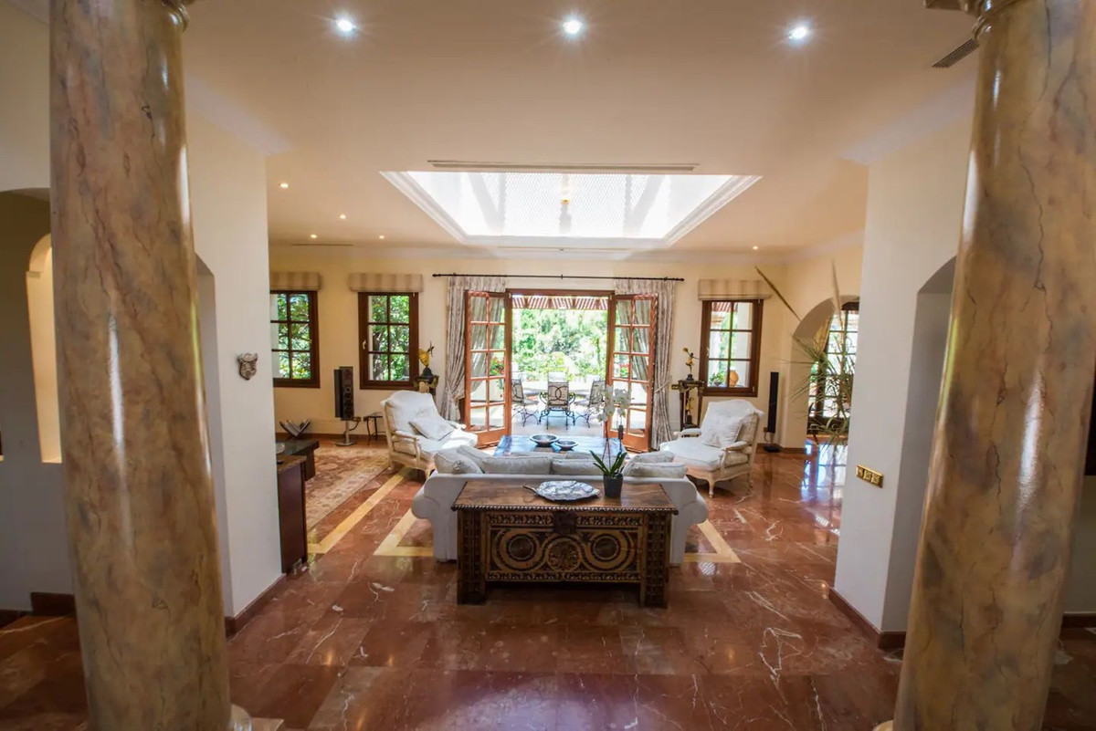 Se vende Villa - Chalet de 8 dormitorios en Costa Del Sol, Málaga, España